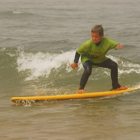 Furadouro Surf Camp * Ovar