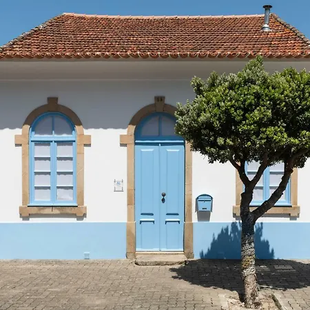 בית נופש Furadouro Surf Camp *