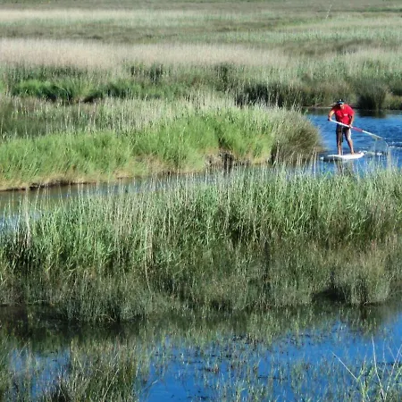 Furadouro Surf Camp * אובאר