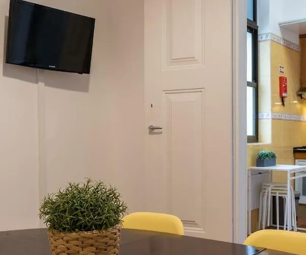 Furadouro Surf Camp オヴァール